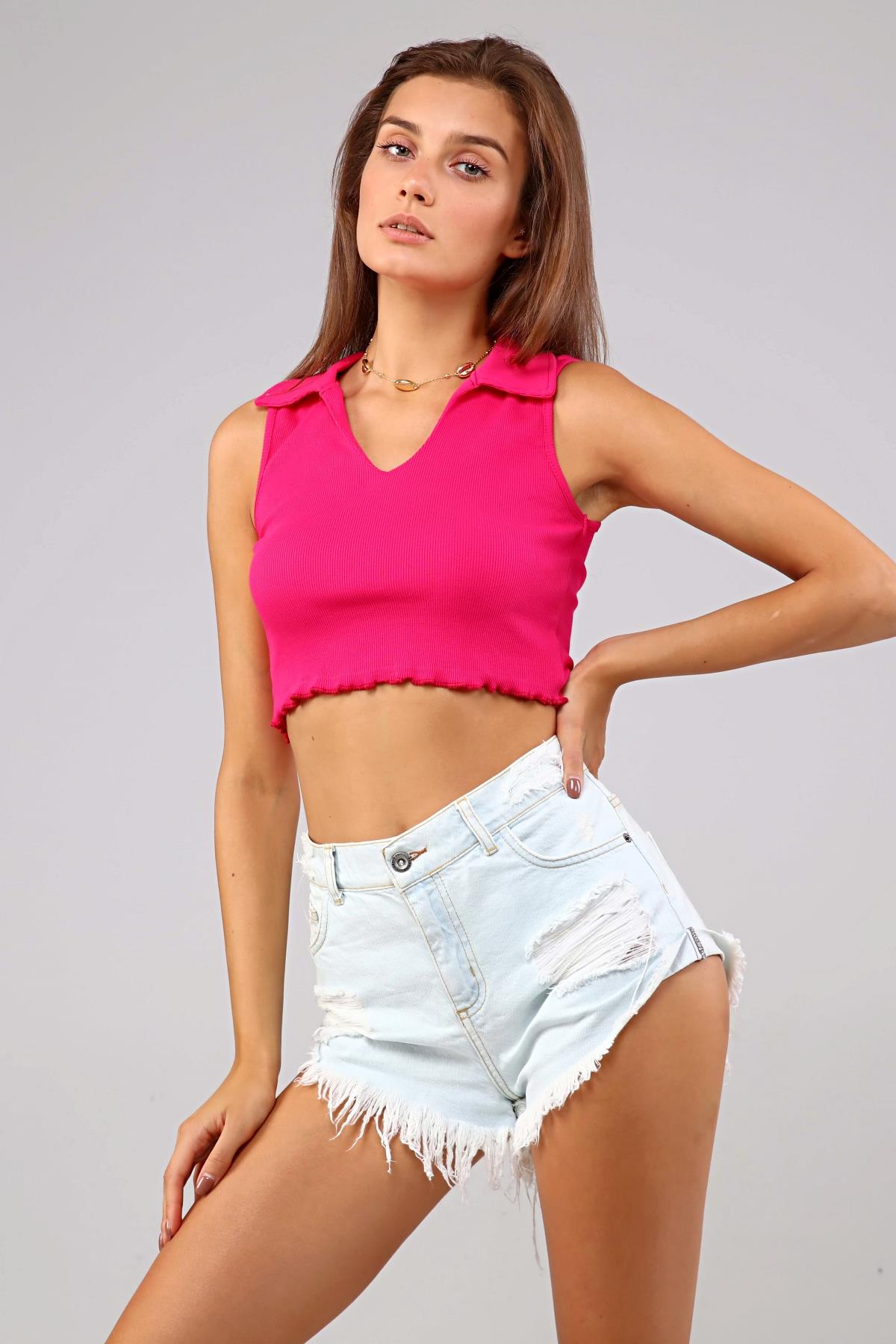 Kadın Polo Yaka Sıfır Kol Fuşya Crop Top Bluz