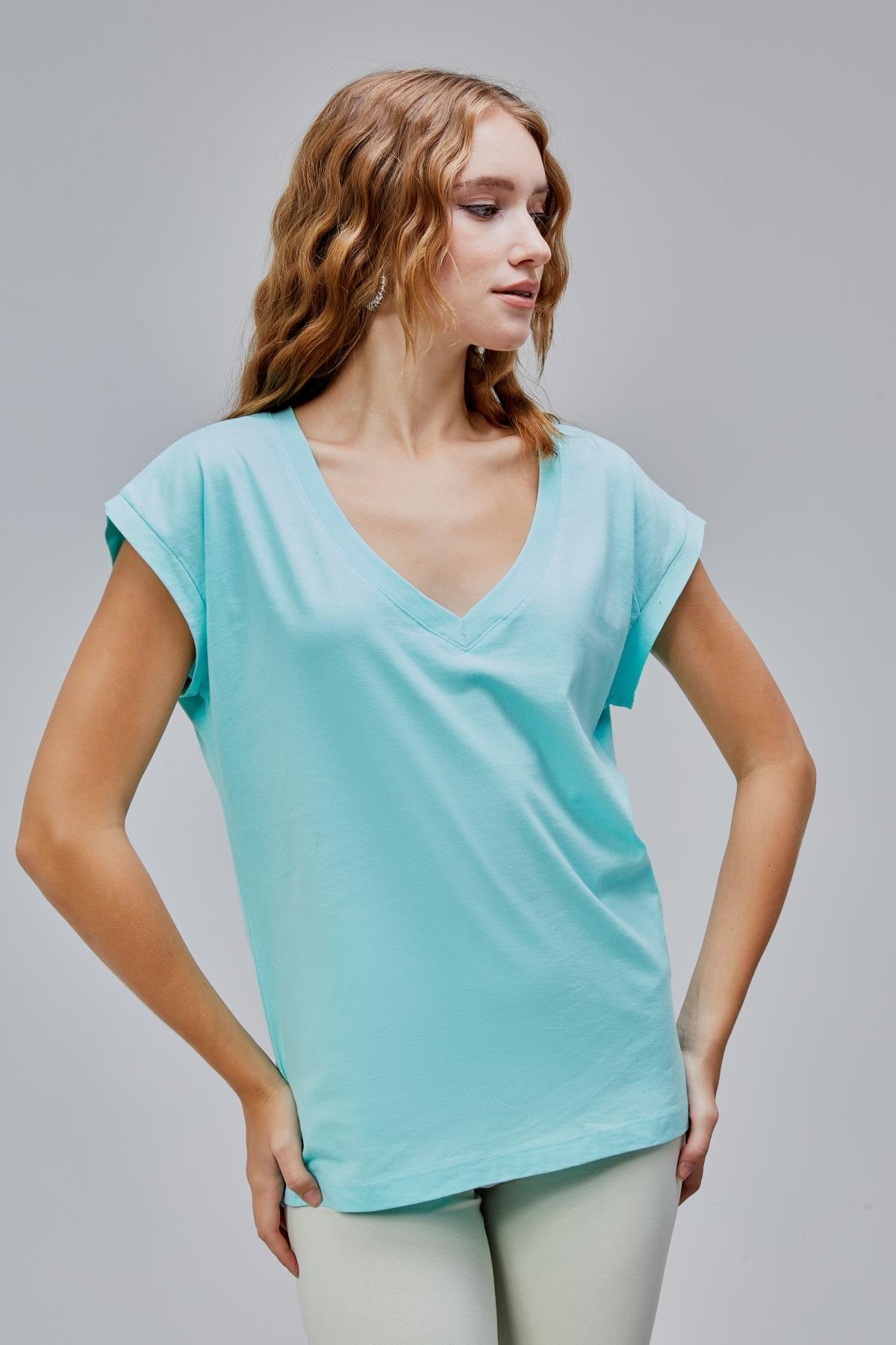 Kadın V Yaka Kısa Kol Düz Basic Turkuaz Tişört