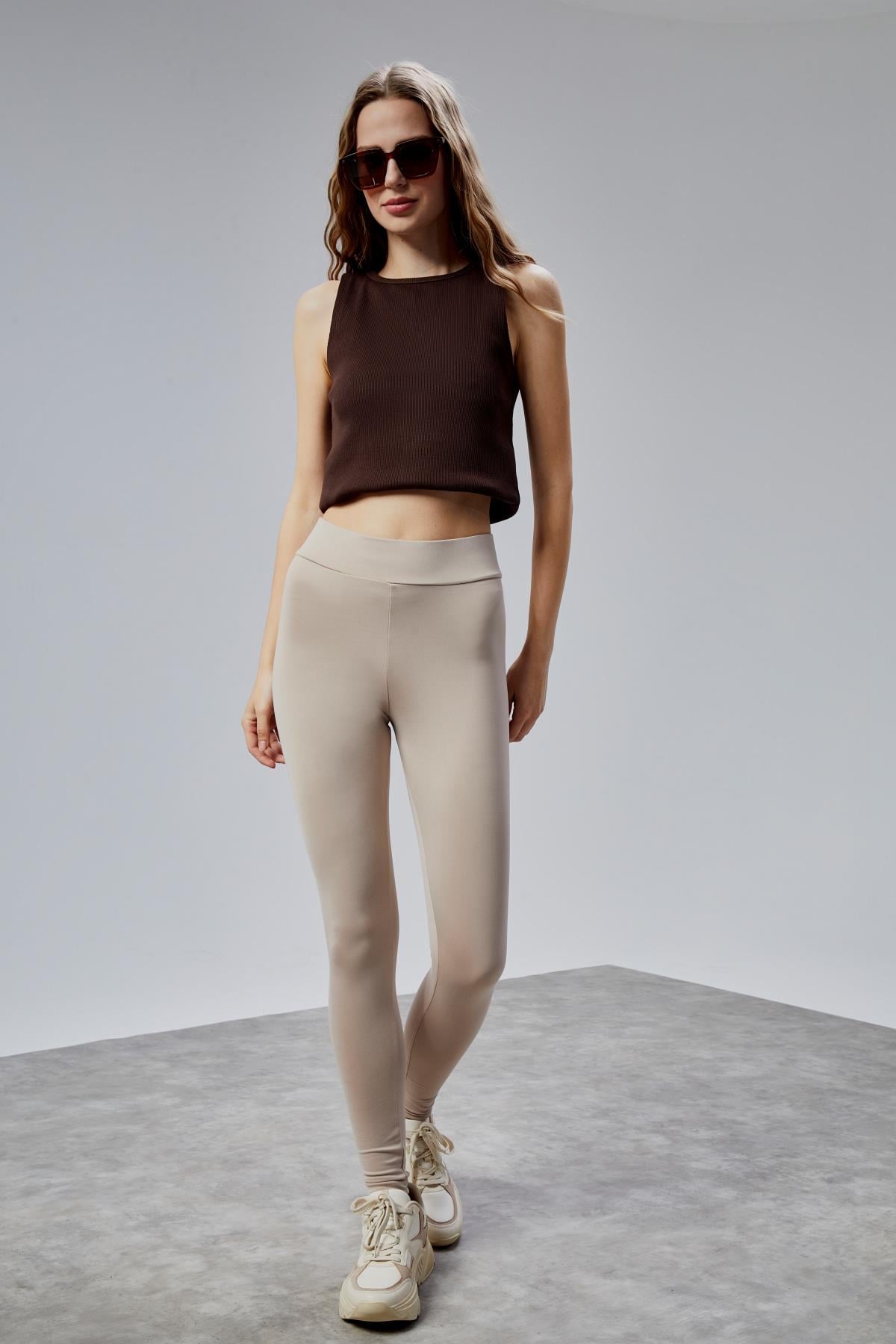 Kadın Yüksek Bel Kalın Kemer Slim Fit Bej Tayt
