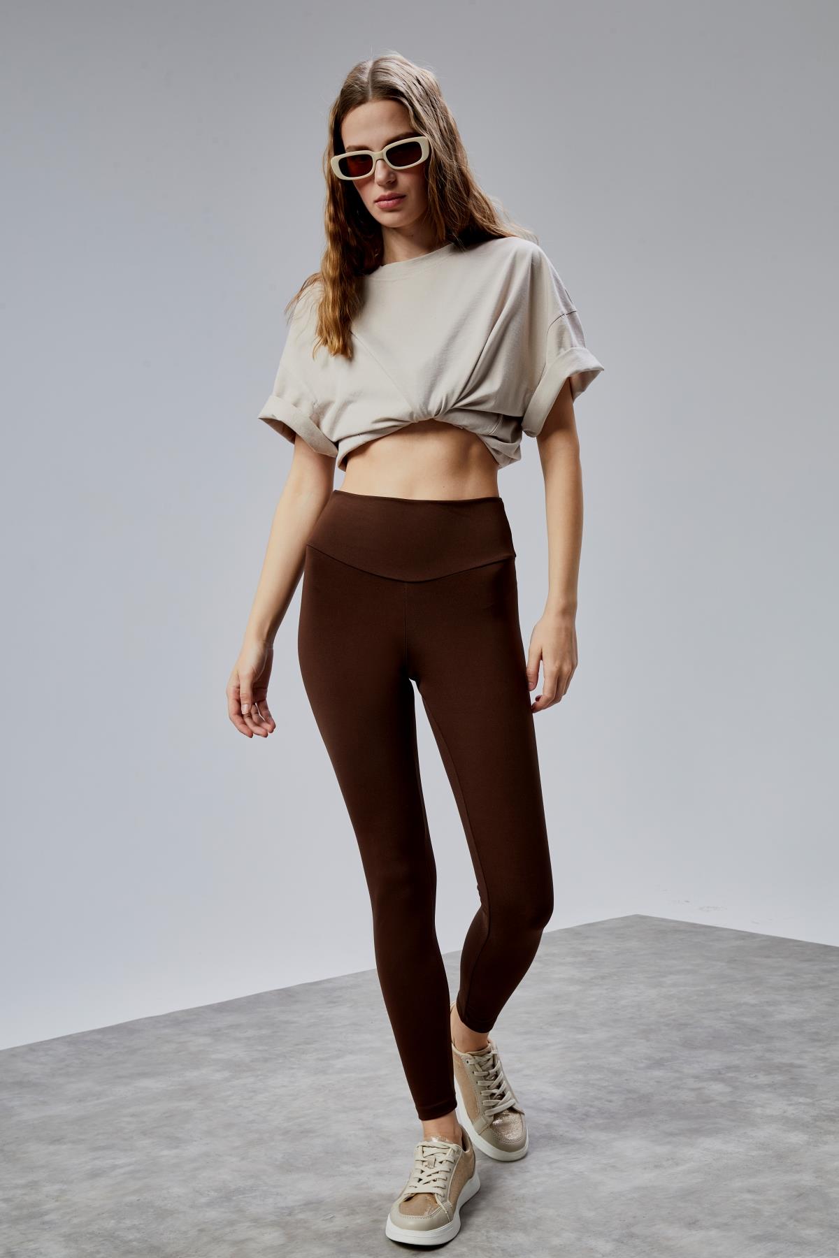 Kadın Yüksek Bel Kalın Kemer Slim Fit Kahverengi Tayt