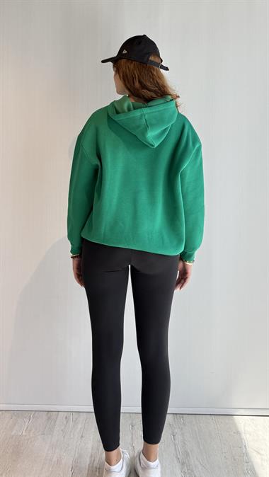  Kadın Kapüşonlu Baskı Detaylı Kanguru Cepli Oversize Yeşil Sweatshirt 