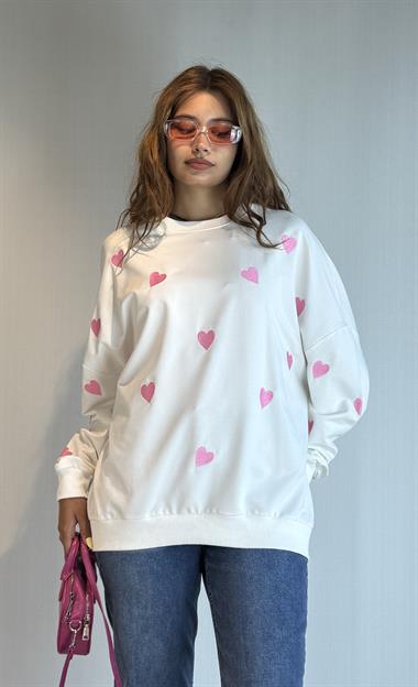 Kadın Bisiklet Yaka Kalp Desenli Oversize Uzun Kollu Sweatsirt 