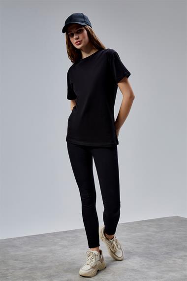 Kadın Bisiklet Yaka Kısa Kollu Siyah Tişört 