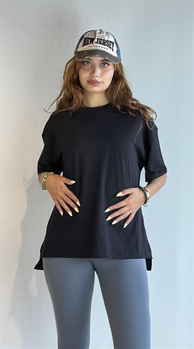 Kadın Bisiklet Yaka Kısa Kollu Oversize Basic Siyah Tişört 