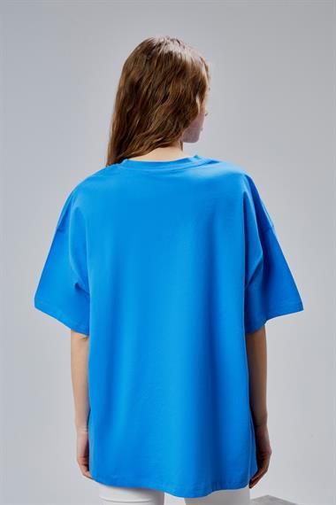 Kadın Bisiklet Yaka Pamuklu Oversize Düz Basic Saks Mavisi Tişört 