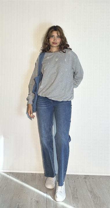 Kadın Bisiklet Yaka Yırtık Detaylı Oversize Uzun Kollu Gri Sweatshirt 