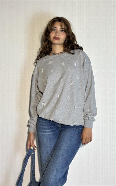 Kadın Bisiklet Yaka Yırtık Detaylı Oversize Uzun Kollu Gri Sweatshirt 