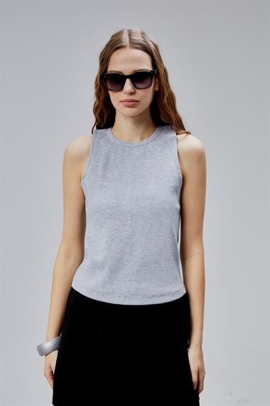 Kadın Halter Yaka Kolsuz Gri Basic Crop Bluz