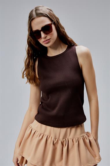 Kadın Halter Yaka Kolsuz Kahve Basic Crop Bluz