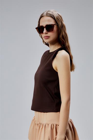 Kadın Halter Yaka Kolsuz Kahve Basic Crop Bluz