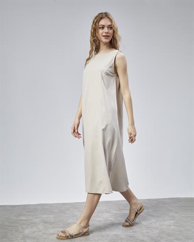 Kadın Halter Yaka Sıfır Kol Düz Oversize Midi Boy Krem Elbise