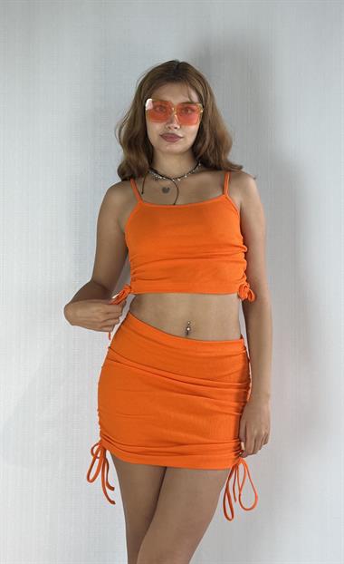 Kadın İnce Askılı Ayarlanabilir Fitilli Üst Crop Alt Mini Oranj Etekli Takım