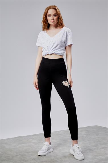 Kadın Kalp Detaylı Yüksek Bel Slim Fit Siyah Tayt 
