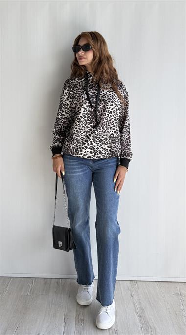 Kadın Kapüşonlu Kanguru Cepli Leopar Desenli Uzun Kol Oversize Sweatshirt 
