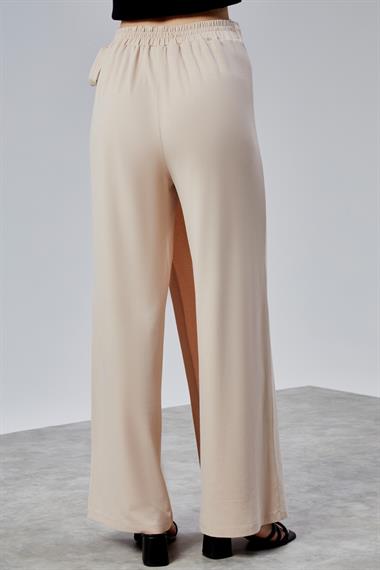Kadın Lastikli Yüksek Belden Bağlamalı Geniş Paça Bej Pantolon 