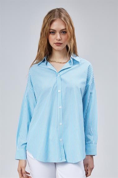 Kadın Oversize Uzun Kollu Pamuklu Mavi Çizgili Gömlek 