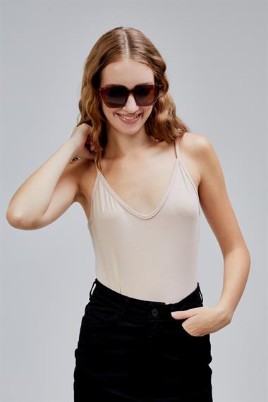 Kadın V Yaka Askılı Basic Tişört 