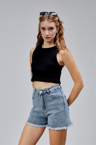 Kadın Yüksek Bel Taş İşlemeli Paça Püsküllü Kot Şort 