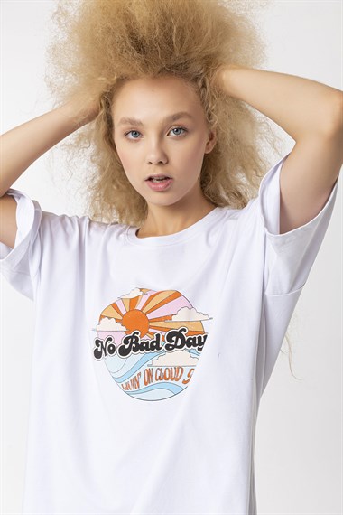 Kadın Bisiklet Yaka Baskılı Kısa Kollu Oversize Tişört 