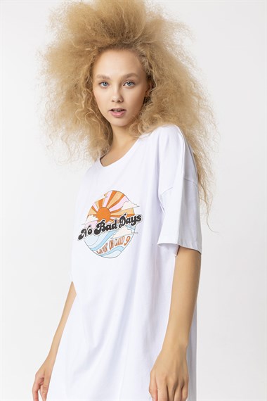 Kadın Bisiklet Yaka Baskılı Kısa Kollu Oversize Tişört 