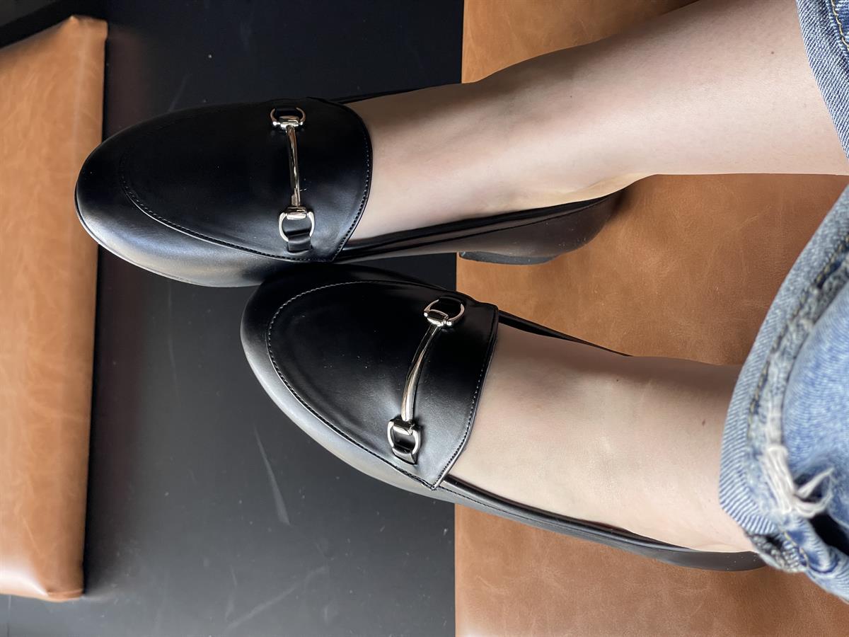 BabetFRANCİS SİYAH DÜZ TOKALI KADIN BABET