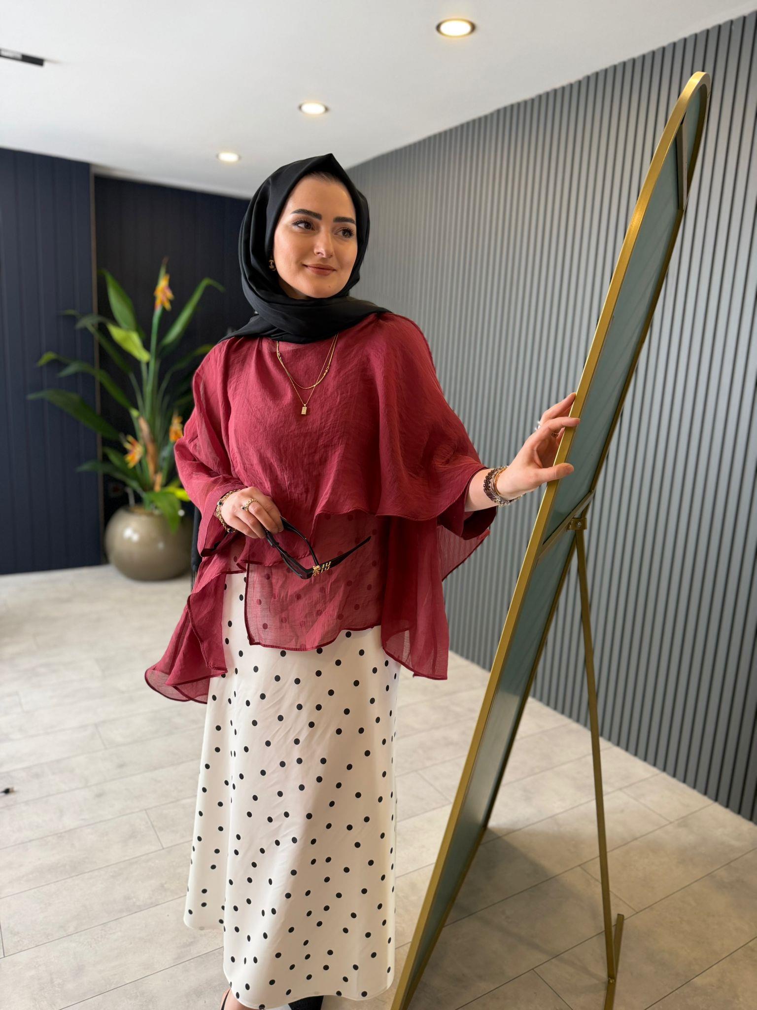 BluzUÇUŞAN PELERİN BLUZ