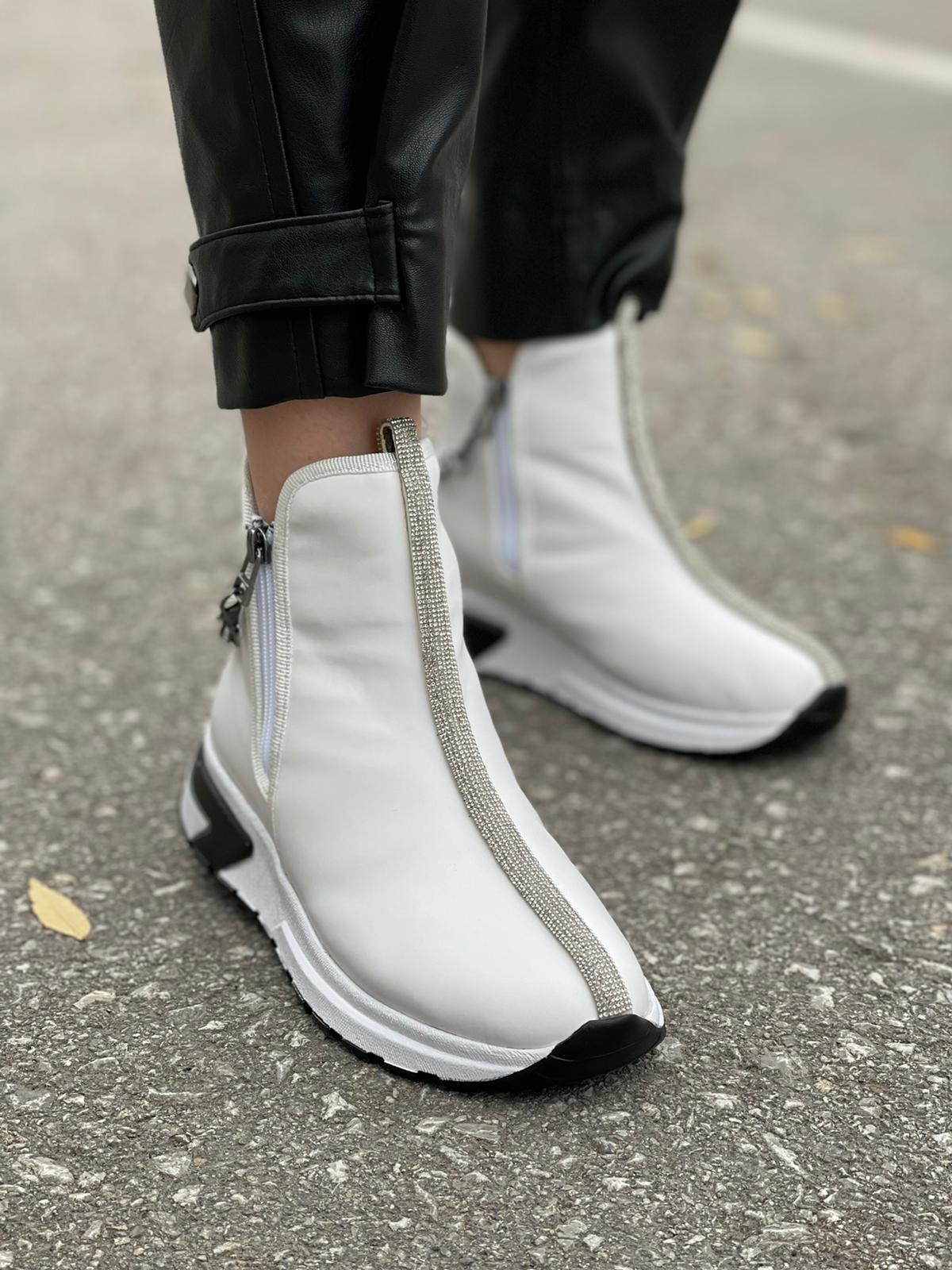 BotNONWOVENBeyaz Taşlı Spor Bot