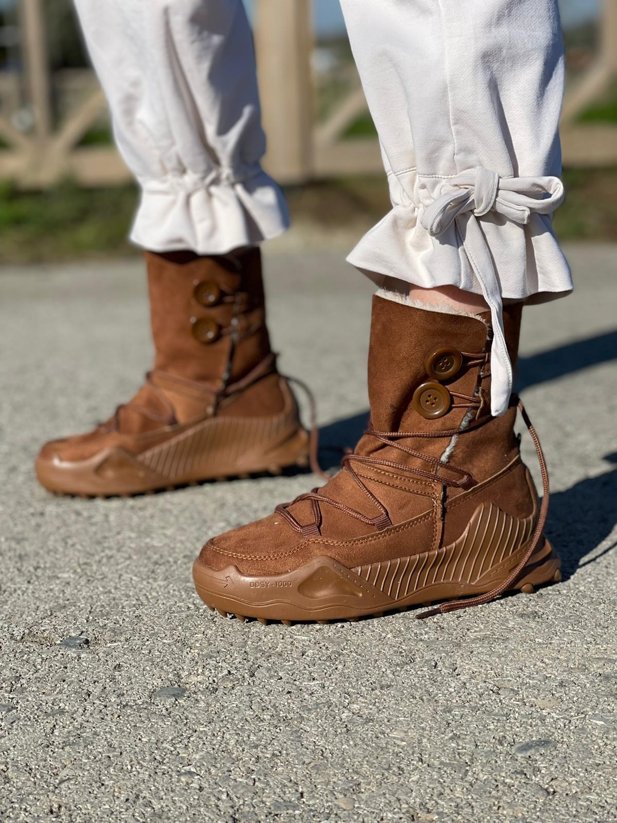 BotNONWOVENDüz Çivili Taban Spor Bot