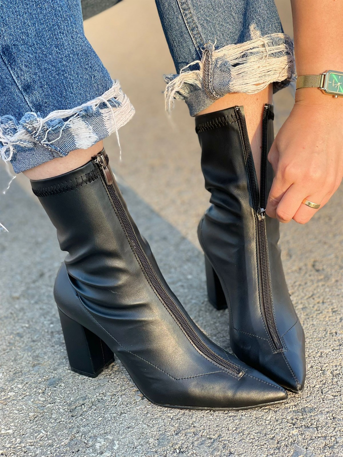 BotNONWOVENSivri Burun Fermuarlı Streç Bot