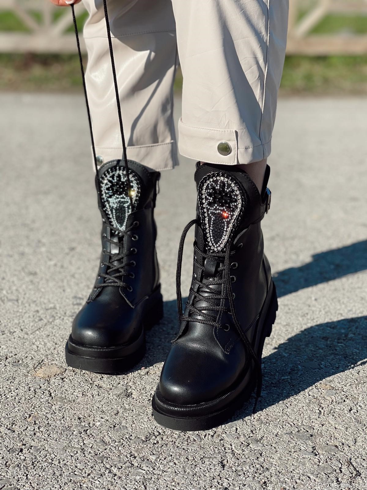 BotNONWOVENTaş Detalı Yüksek Taban Postal