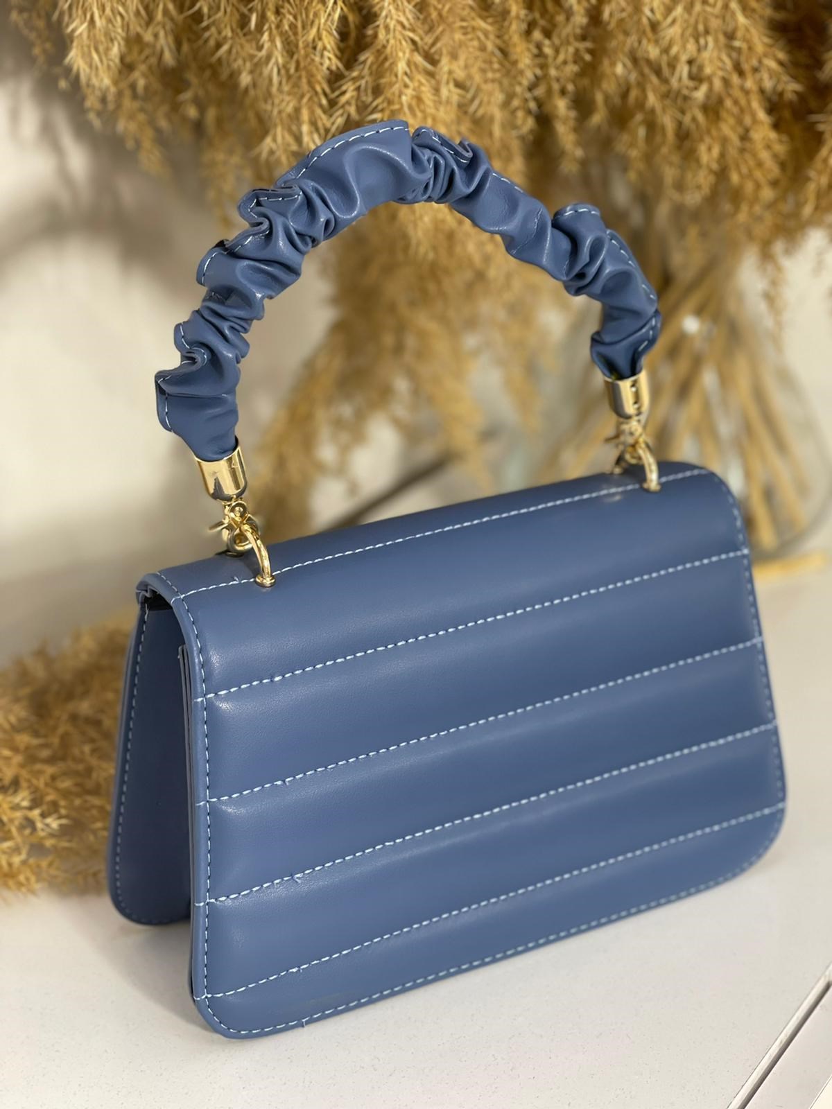 ÇANTANONWOVENBüzgü Askı Detaylı Çanta