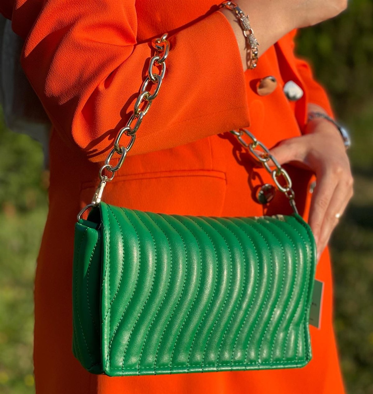 ÇANTANONWOVENDikişli Zincir Kulplu Çanta