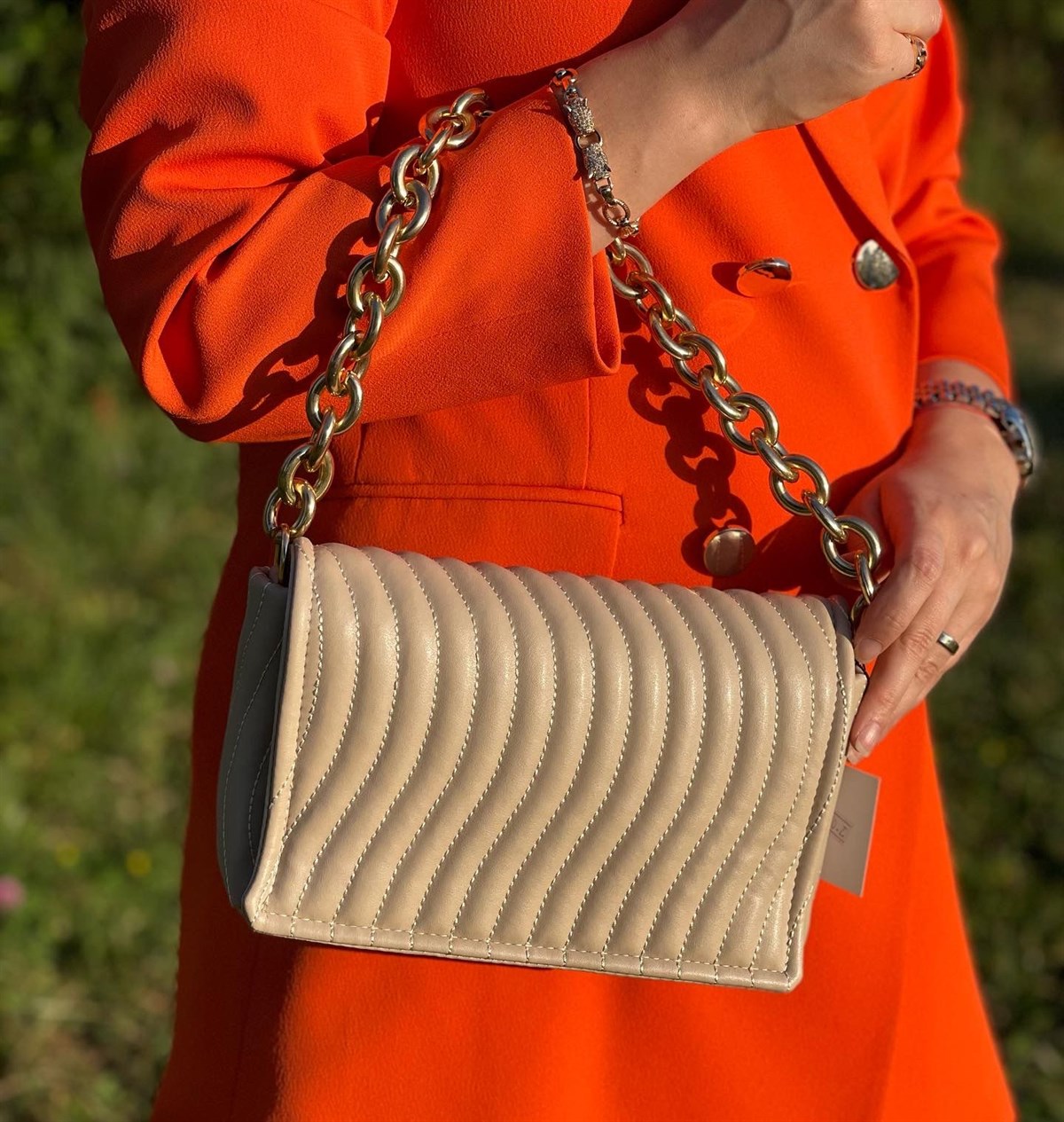 ÇANTANONWOVENDikişli Zincir Kulplu Çanta