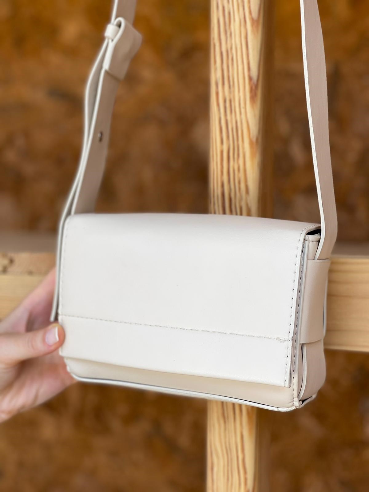 ÇANTANONWOVENGeniş Deri Askı Detaylı