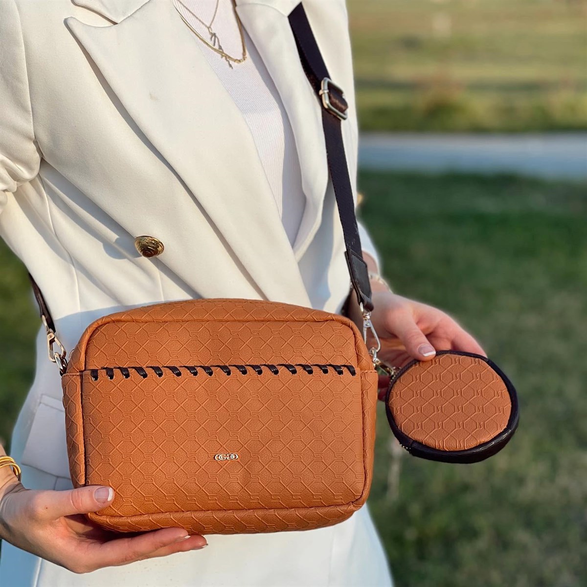 ÇANTANONWOVENKabartma Kumaş Çanta Taba