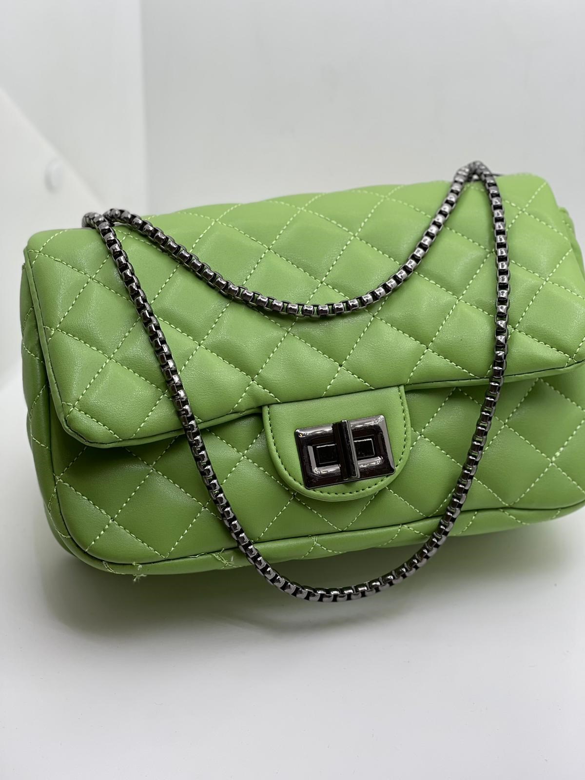 ÇANTANONWOVENKAPAKLI DİKİŞLİ ÇANTA 