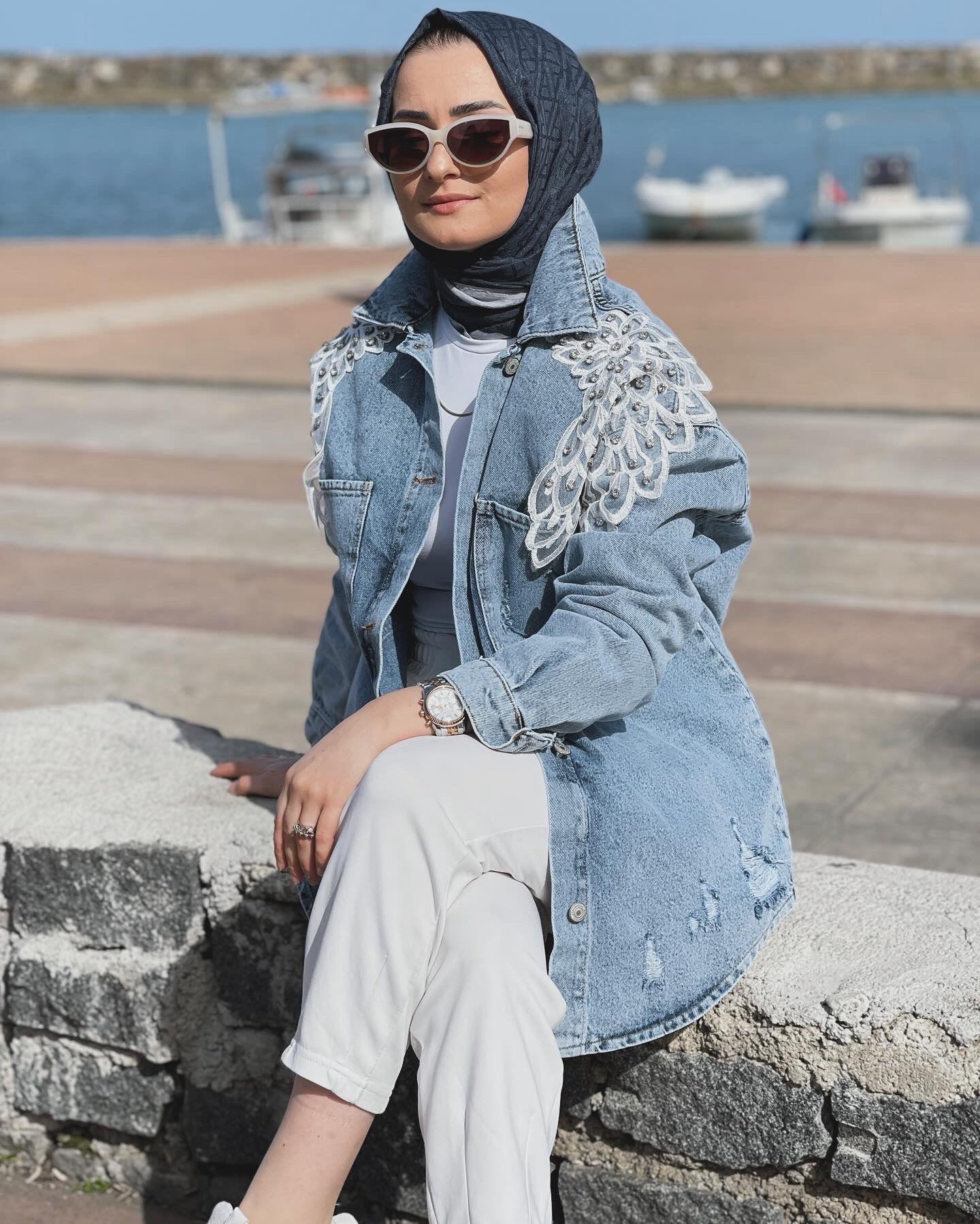 CeketOMUZ KISMI İŞELEMELİ TAŞLI KOT CEKET
