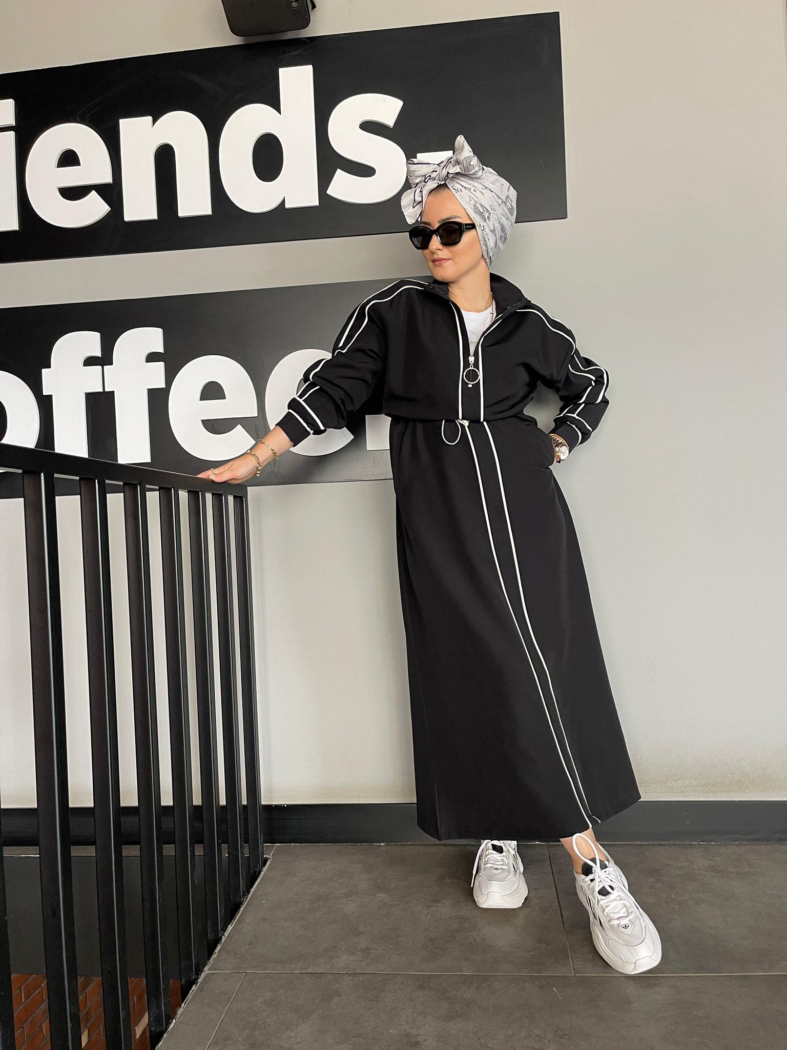 ELBİSEÇİZGİLİ SPOR ELBİSE