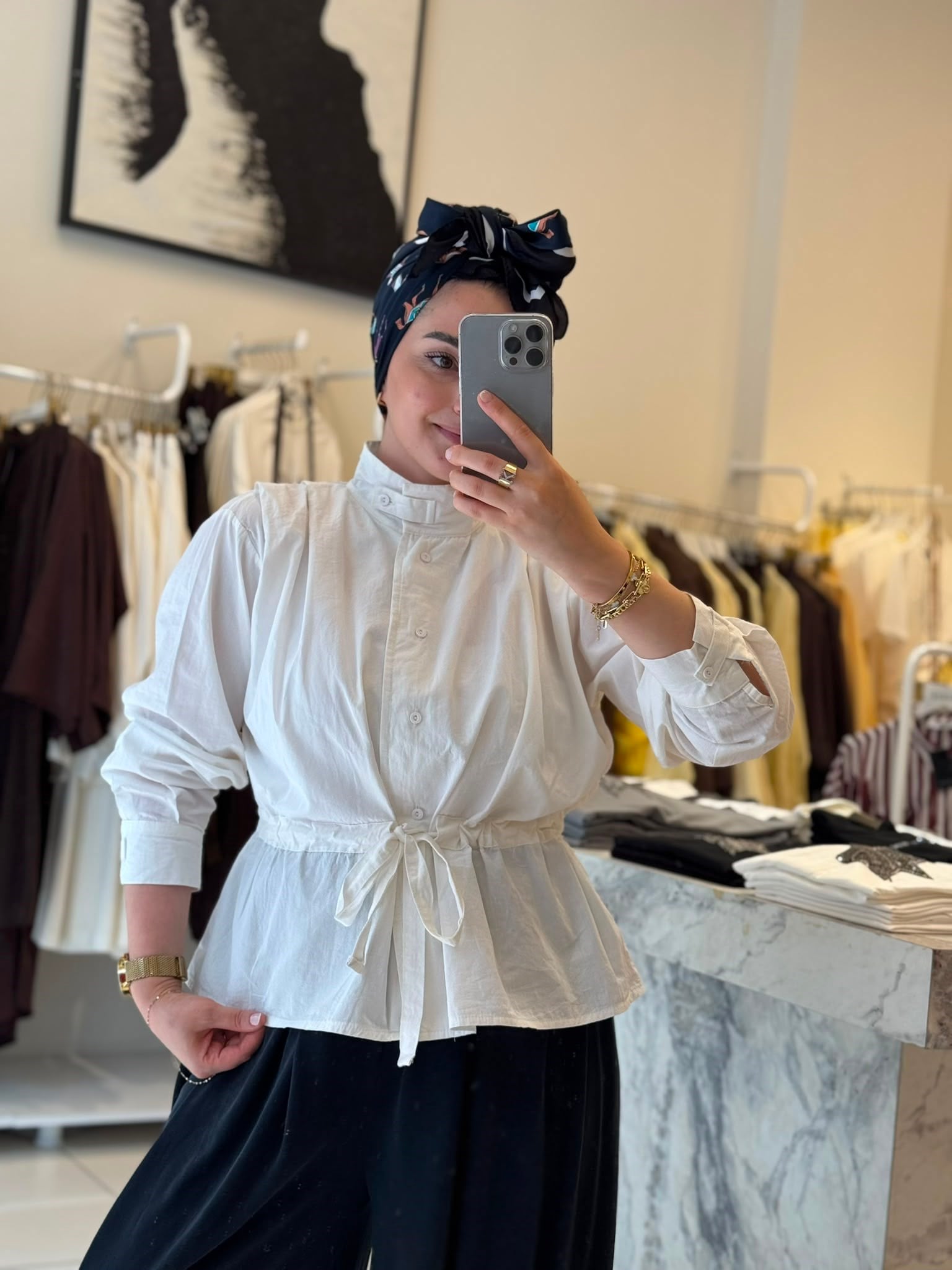 GömlekBEL BÜZGÜLÜ OMZU PİLELİ CROP GÖMLEK