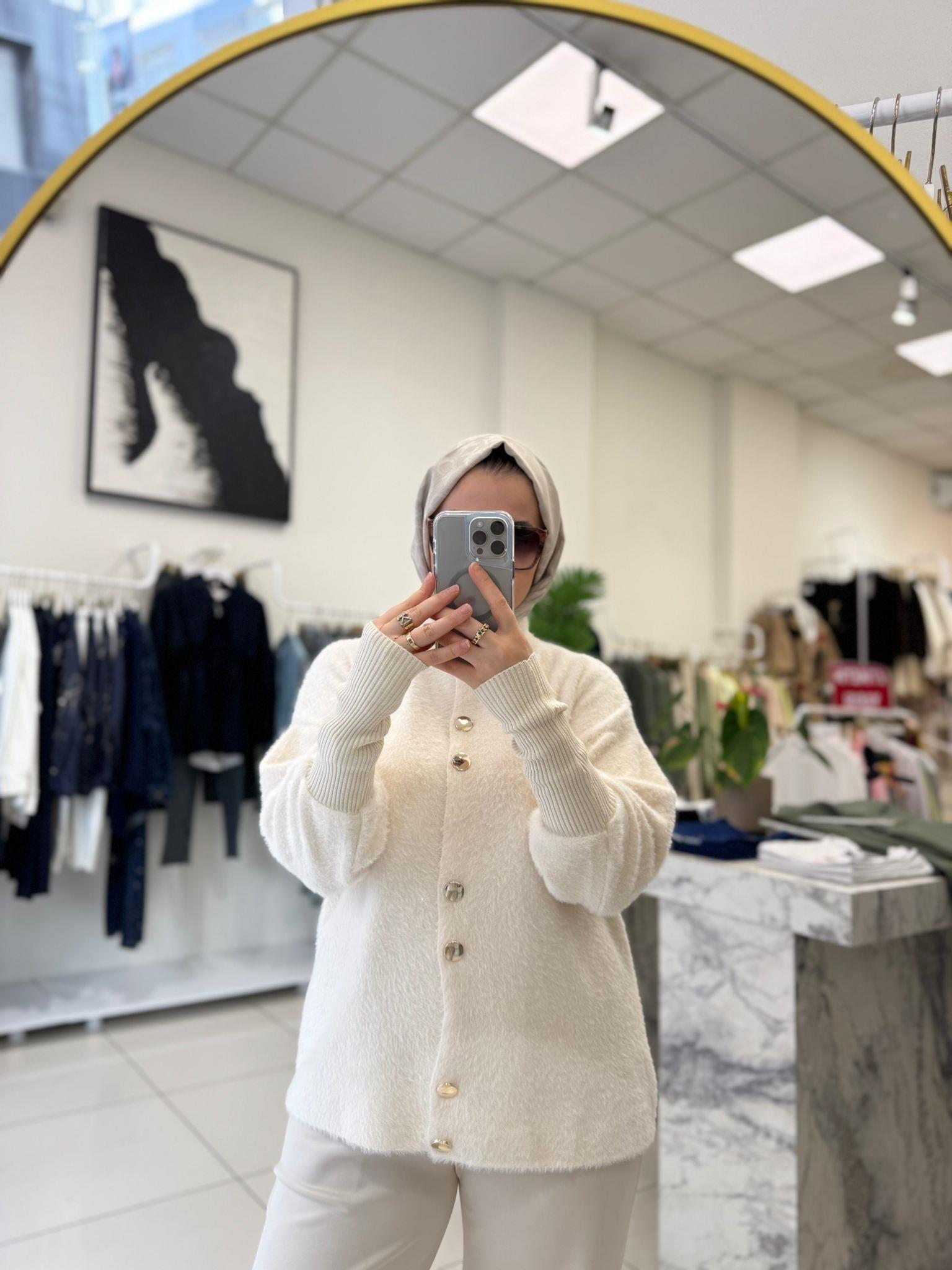 HırkaDİK YAKA ANGORA HIRKA
