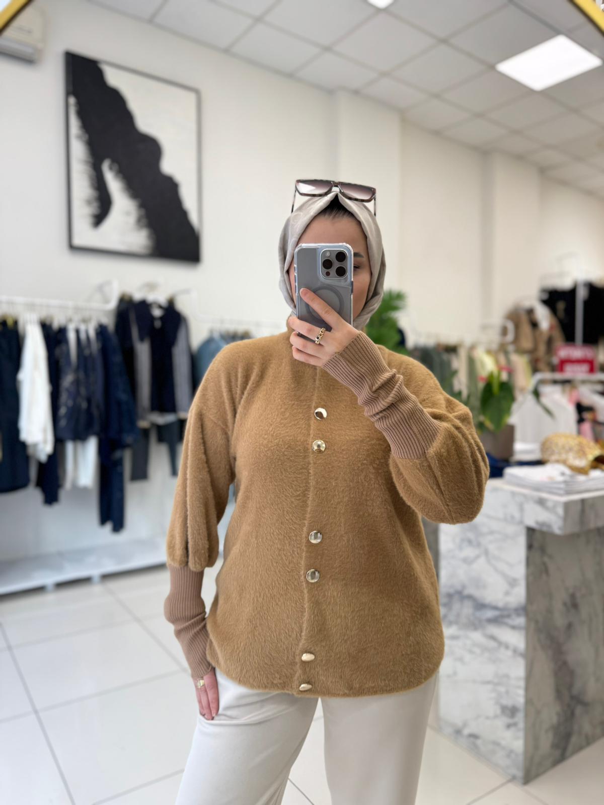 HırkaDİK YAKA ANGORA HIRKA