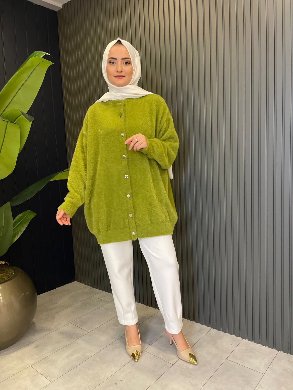 HırkaDÜĞMELİ ANGORA HIRKA