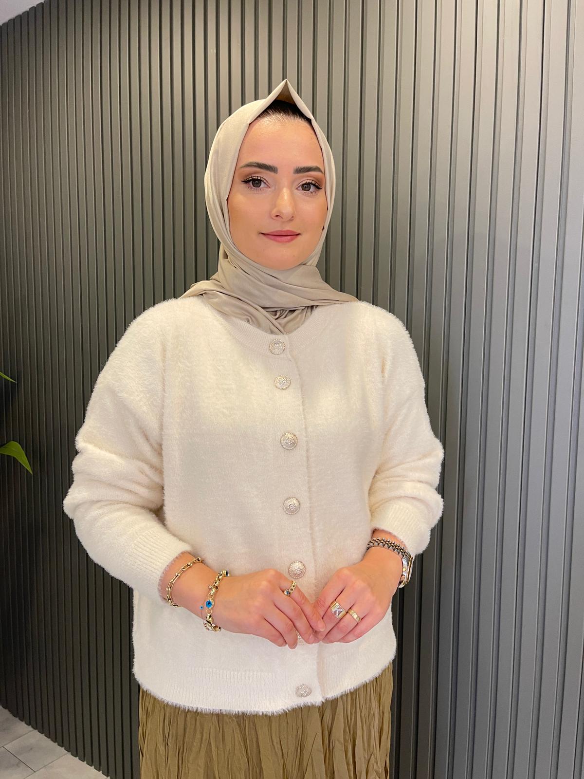 HırkaDÜĞMELİ ANGORA HIRKA KAZAK