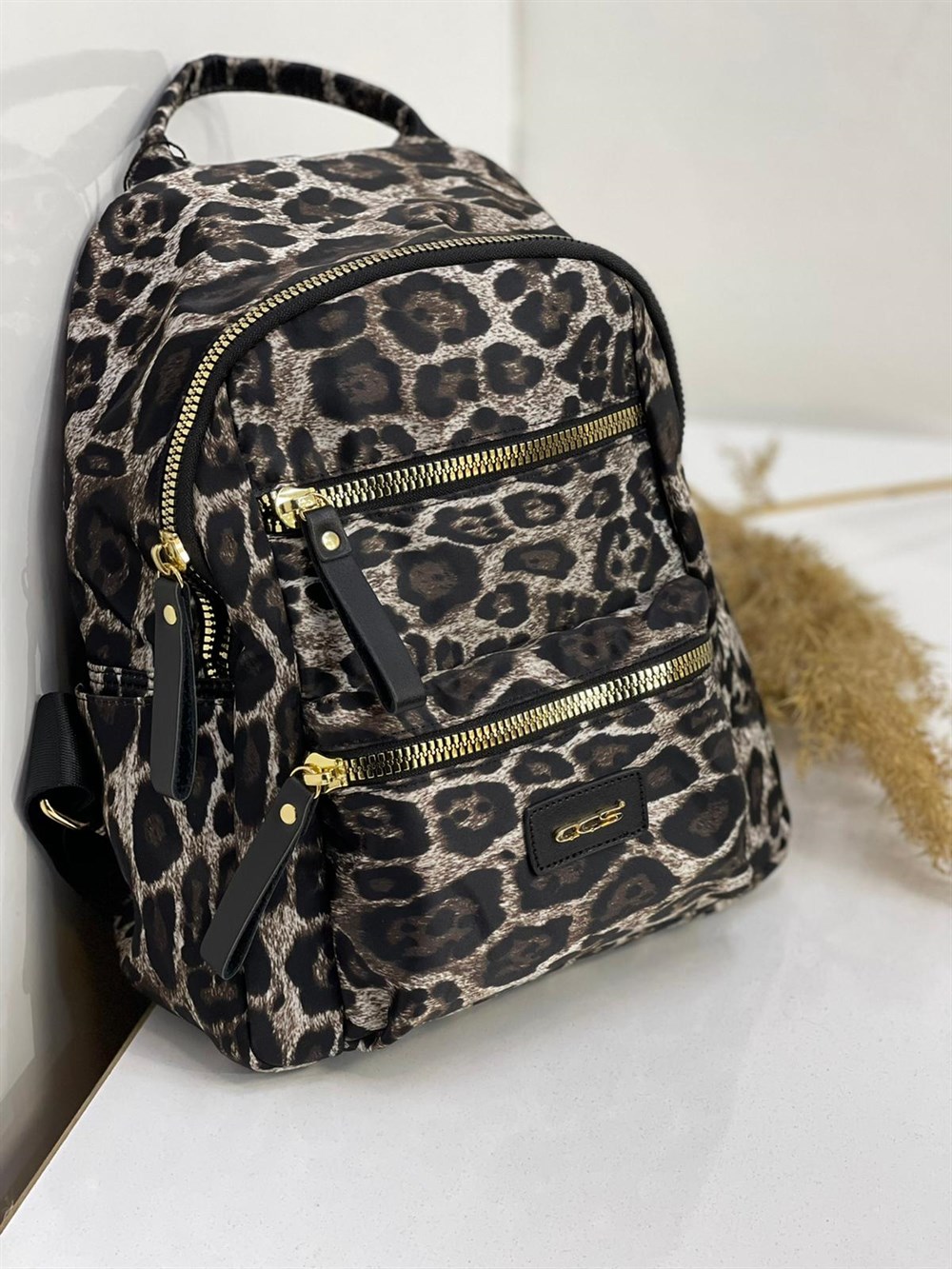 İTHAL ÇANTANONWOVENLeopar Kumaş İthal Sırt Çantası 