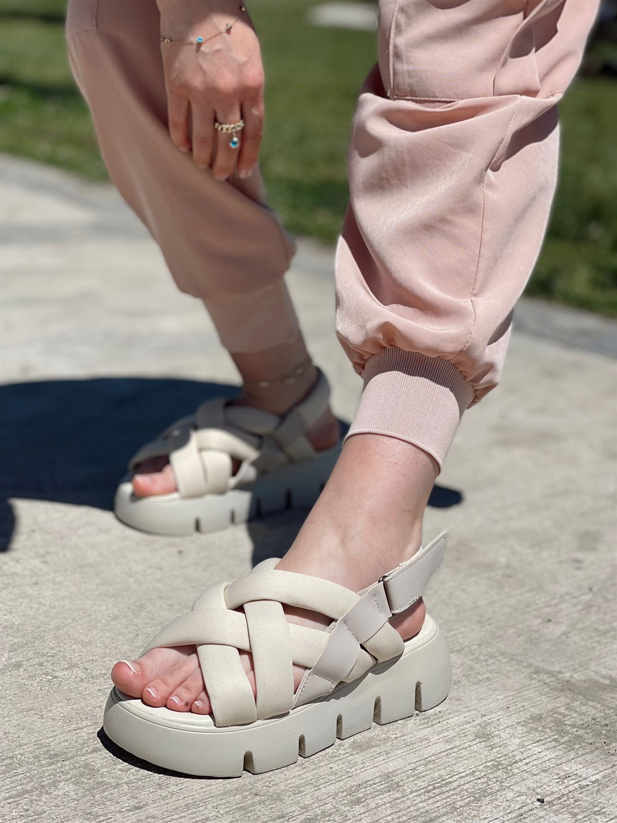 SANDALET NONWOVENPuf Sandalet
