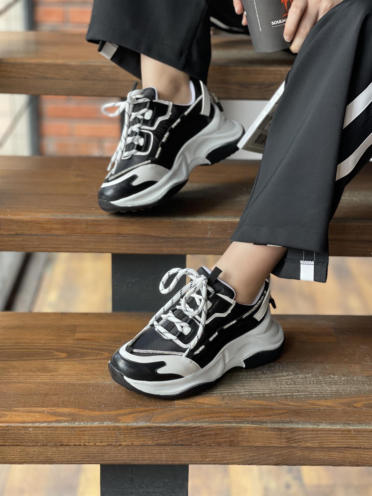 SPOR AYAKABI Kubra ShoesCHRİSTİAN PARAŞÜT KUMAŞ DETAYLI MİNİMAL TAŞ ŞERİTLİ SPOR AYAKKABI