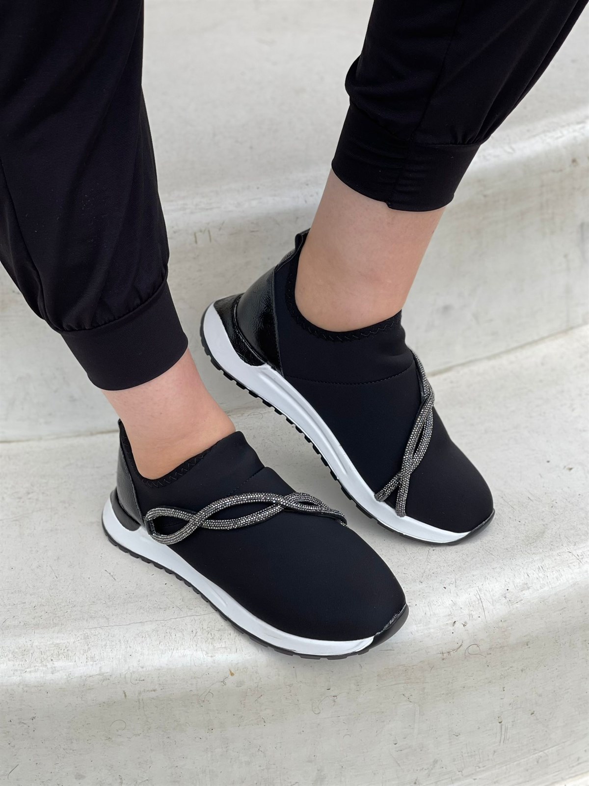 SPOR AYAKABI NONWOVENTaşlı Sneakers