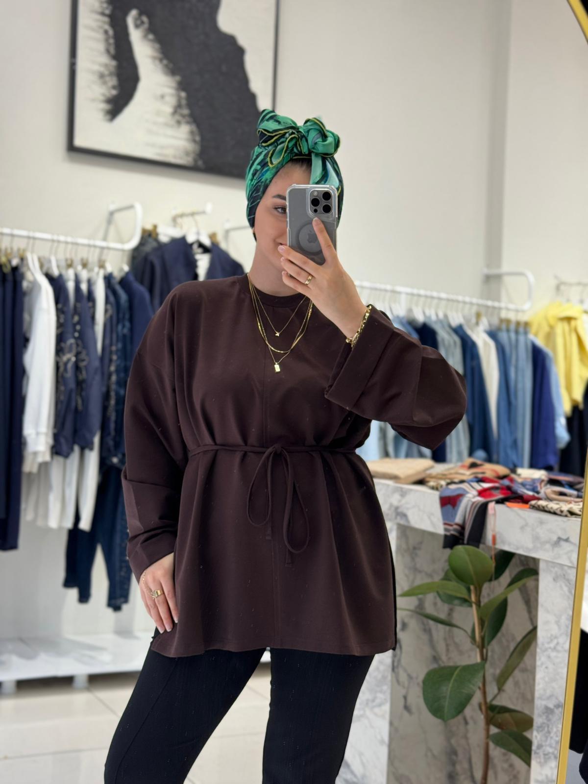 SweatshirtDİKİŞ DETAYLI YIRTMAÇLI SWEATSHİRT