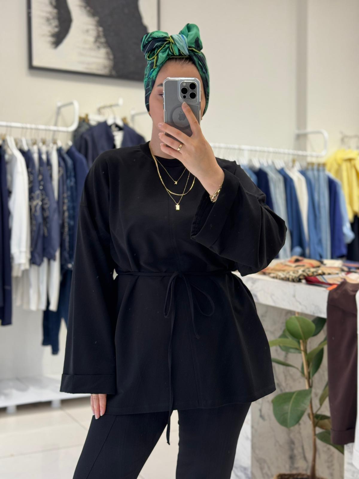 SweatshirtDİKİŞ DETAYLI YIRTMAÇLI SWEATSHİRT