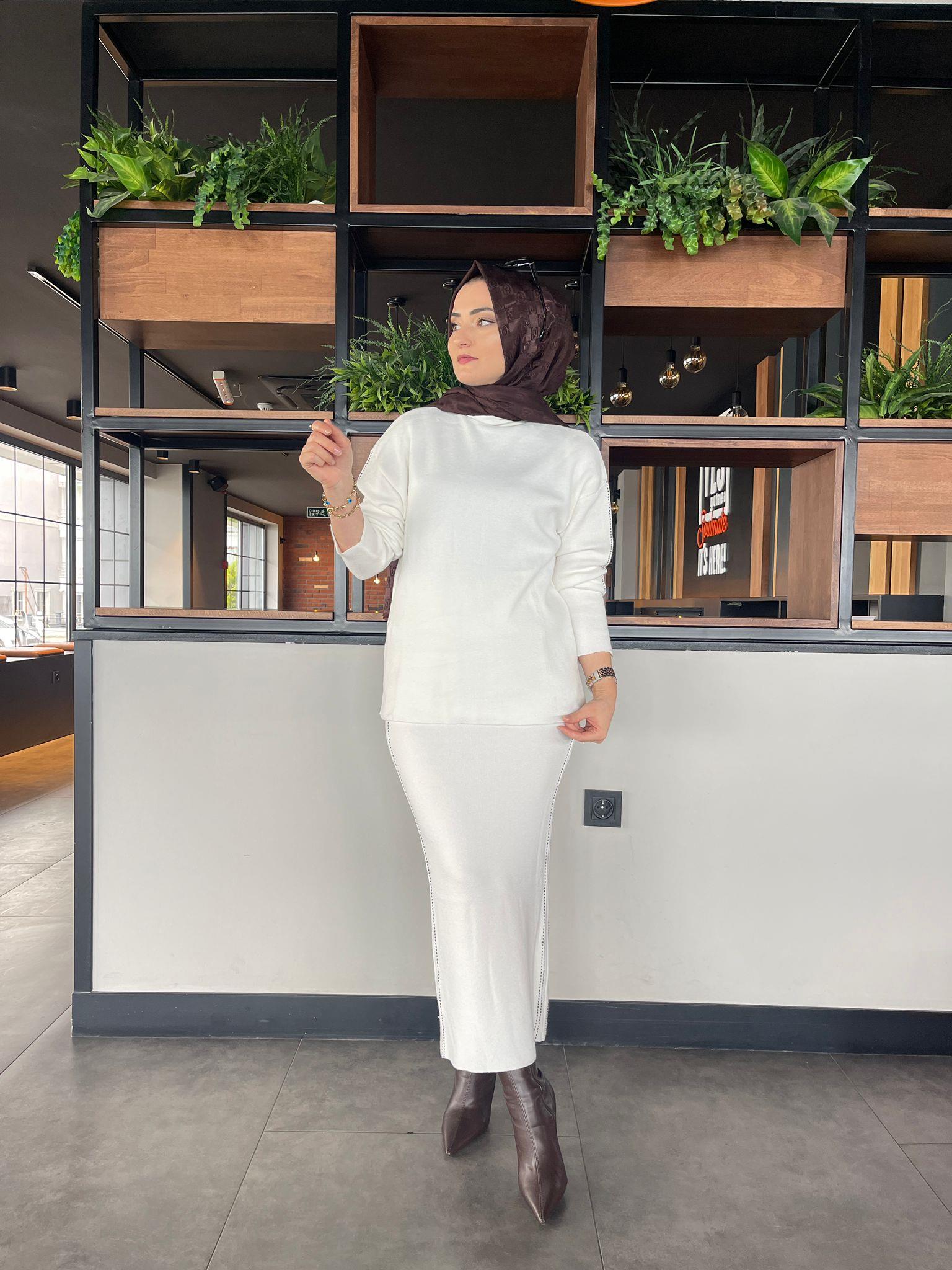 TAKIMSTANDART KALIP ETEKLİ TAKIM
